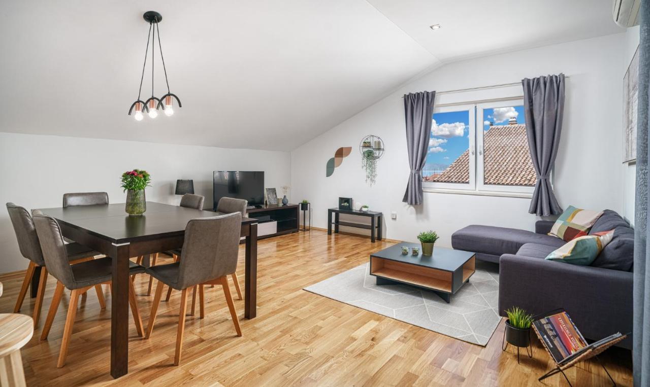 Family Petrov Apartments Vodice Luaran gambar
