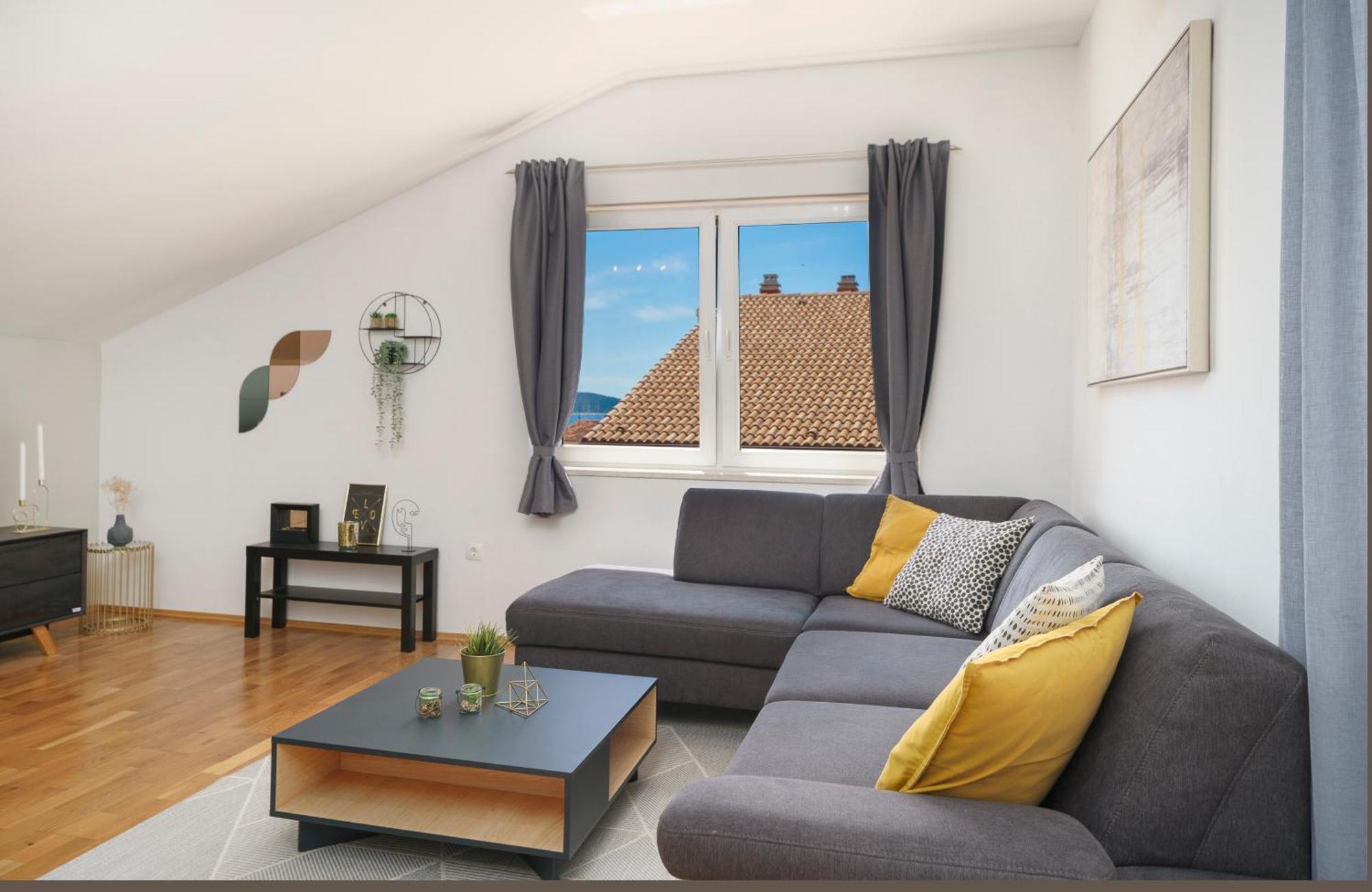 Family Petrov Apartments Vodice Luaran gambar