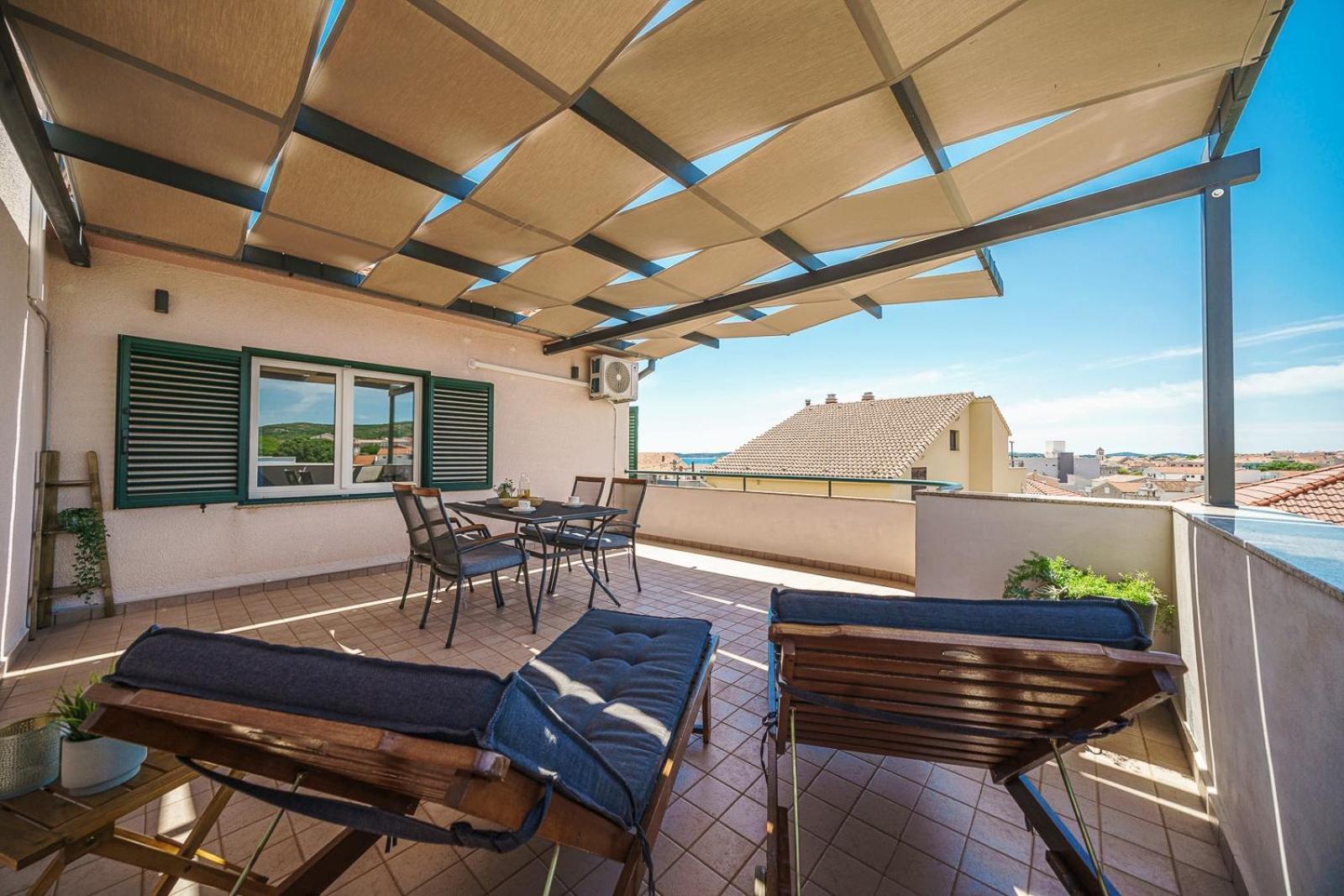 Family Petrov Apartments Vodice Luaran gambar